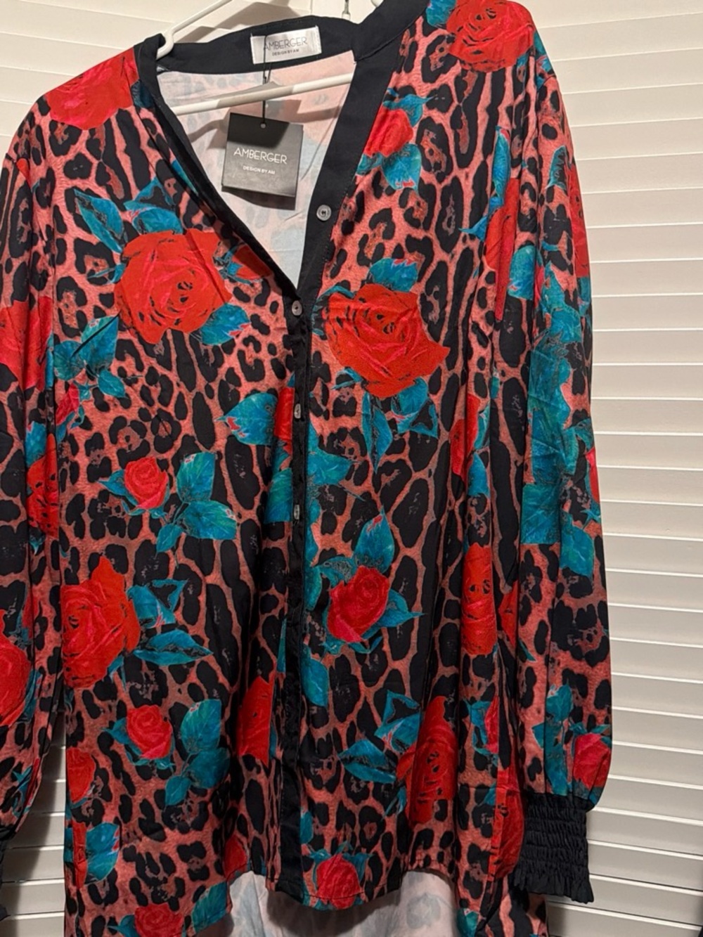 Red Rose Print Button-Front Women's Top